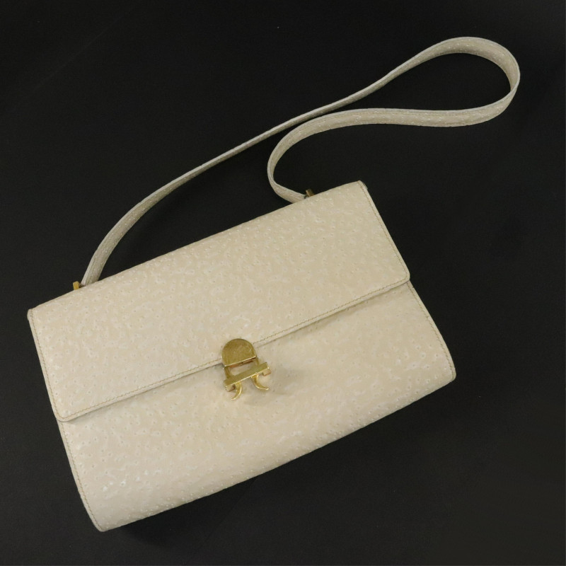 Lot 197 - A COLLECTION OF VINTAGE BAGS INCLUDING A