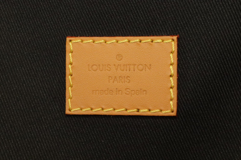 Louis Vuitton Trinket Tray in Citrine Calfskin Leather - New - SOLD