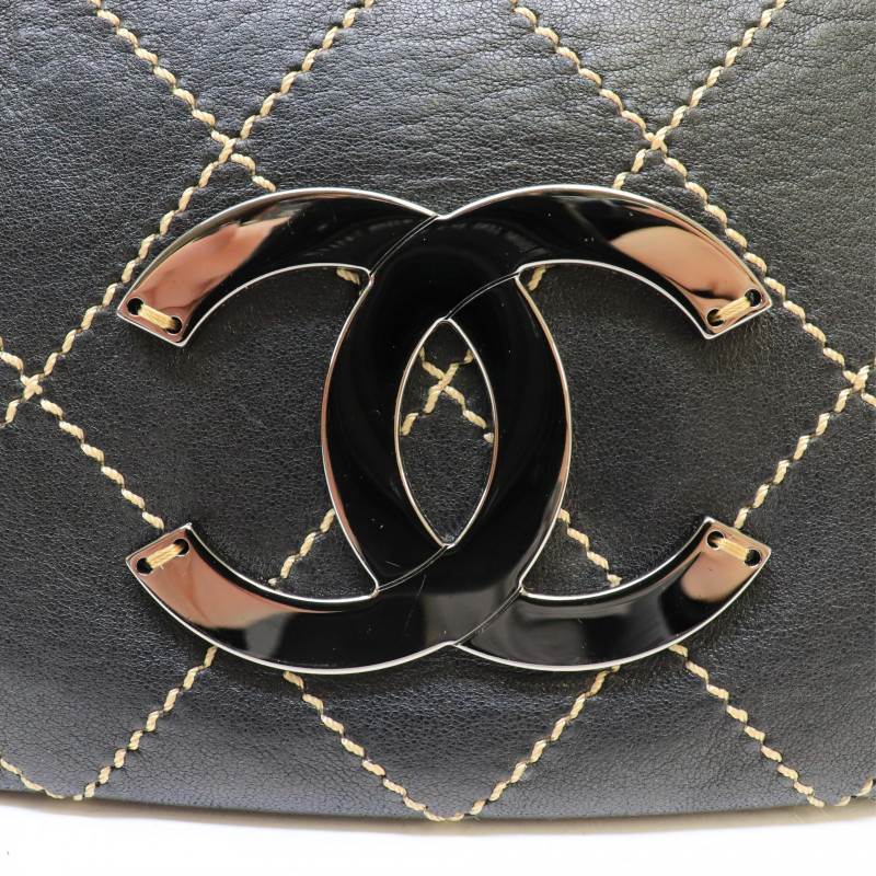 Chanel Front Logo Flap Bag Calfskin 字母口蓋包牛皮AS1490 名牌 手袋及銀包 Carousell